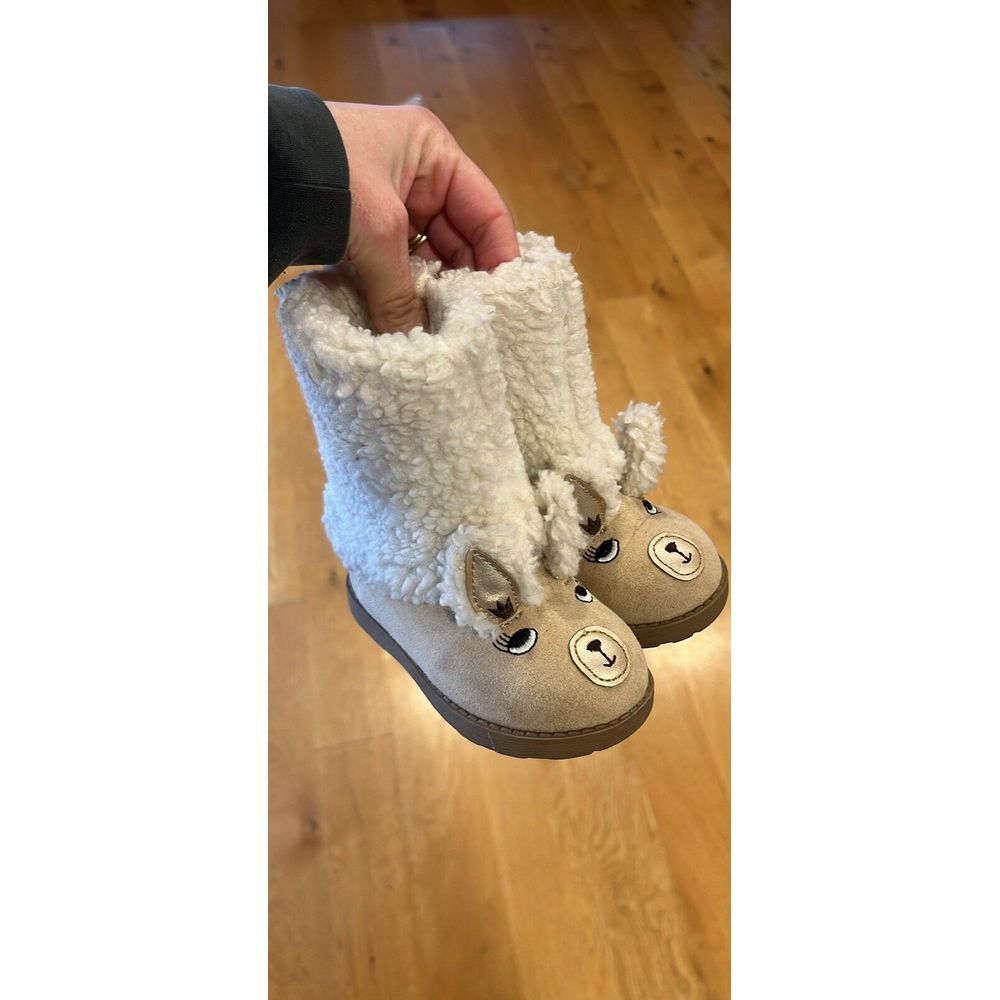 Cat & Jack Llama Boots Size Toddler Girl's‎